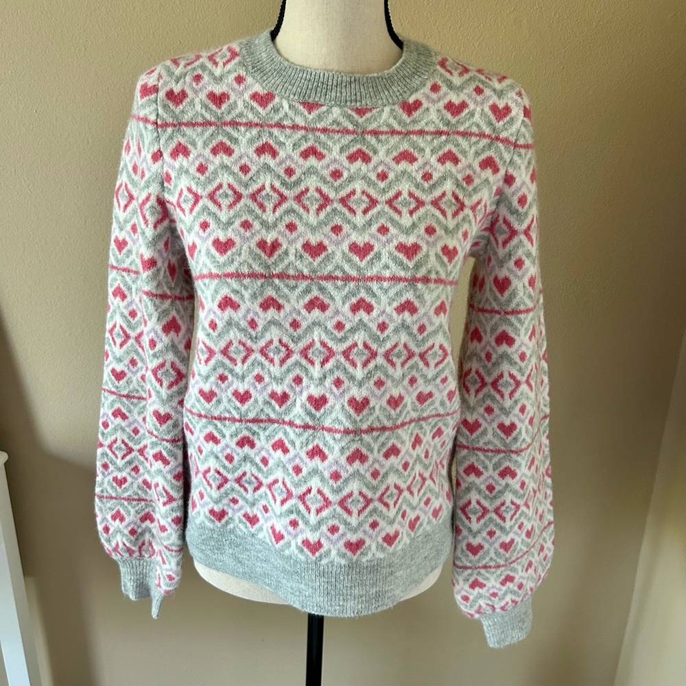 Loft heart sweater, size M